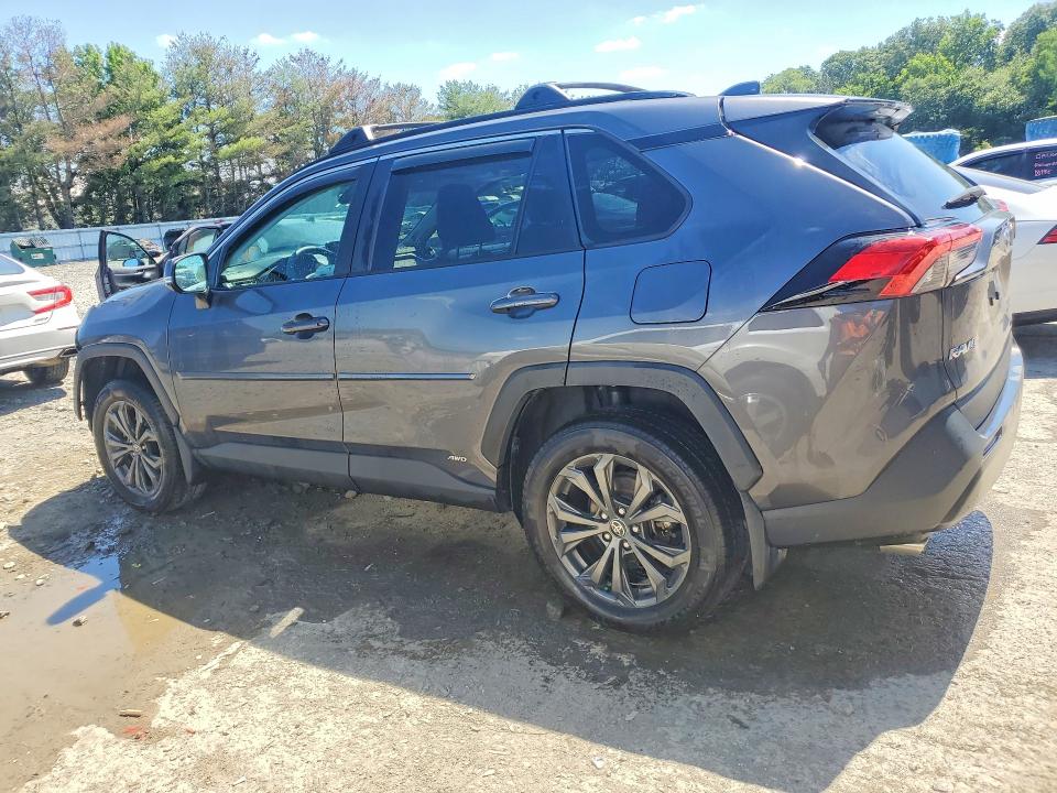 Photo 2 from auction – 2024 TOYOTA RAV4 with VIN 2T3B6RFV0RW049108