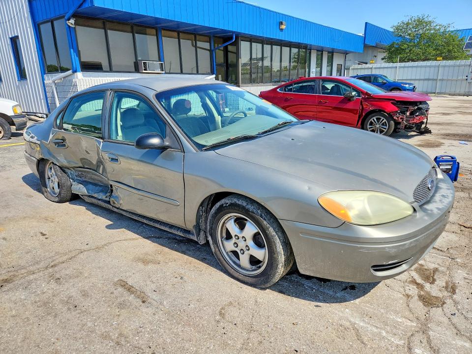 Photo 4 from auction – 2004 FORD TAURUS with VIN 1FAHP53U14G157341