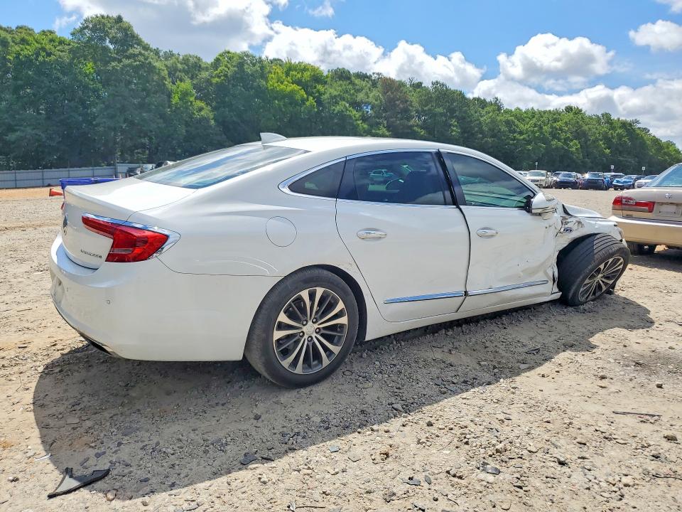Photo 3 from auction – 2017 BUICK LACROSSE with VIN 1G4ZP5SSXHU138420