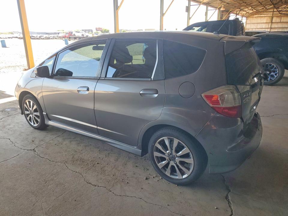 Photo 2 from auction – 2013 HONDA FIT with VIN JHMGE8G50DC052859