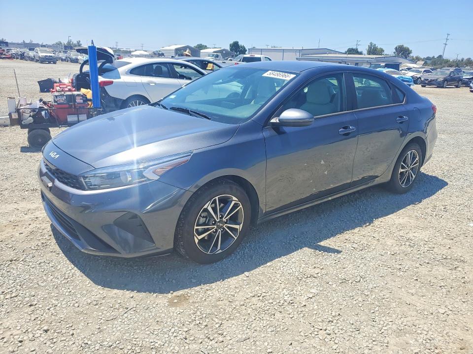 KIA FORTE 2022 with VIN 3KPF24AD3NE490686 - Photo from auction