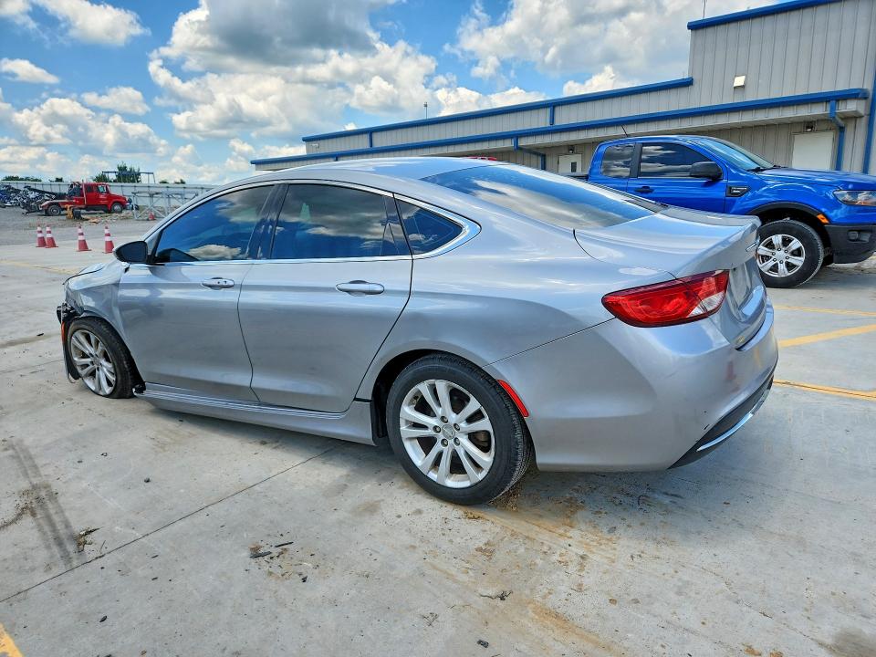 Photo 2 from auction – 2015 CHRYSLER 200 with VIN 1C3CCCAB3FN571469
