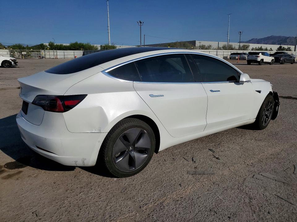 Photo 3 from auction – 2019 TESLA MODEL 3 with VIN 5YJ3E1EA3KF326384