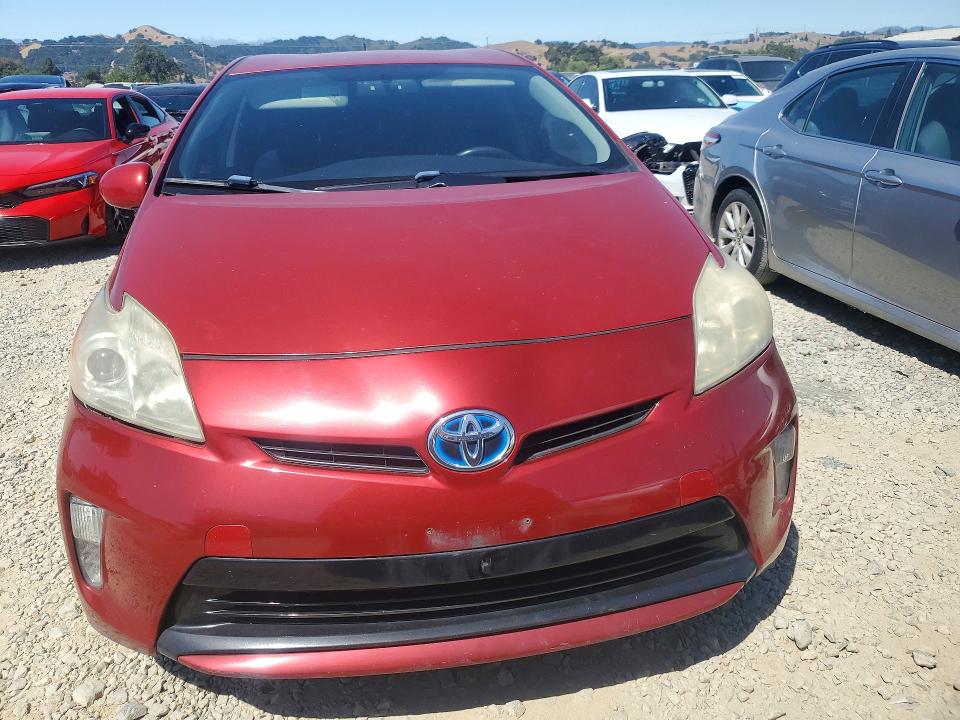 Photo 5 from auction – 2014 TOYOTA PRIUS with VIN JTDKN3DU1E1743745