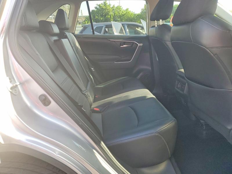 Photo 11 from auction – 2023 TOYOTA RAV4 with VIN 2T3C1RFV9PC227518
