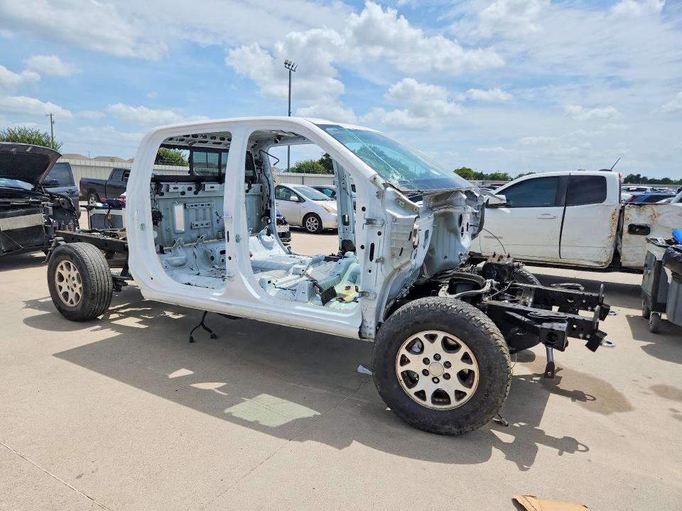 Photo 4 from auction – 2021 CHEVROLET SILVERADO with VIN 3GCUYHED1MG376468