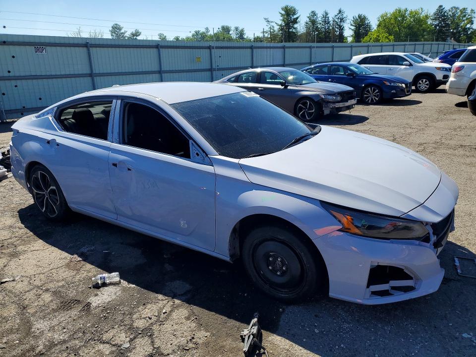 Photo 4 from auction – 2023 NISSAN ALTIMA with VIN 1N4BL4CV2PN417251