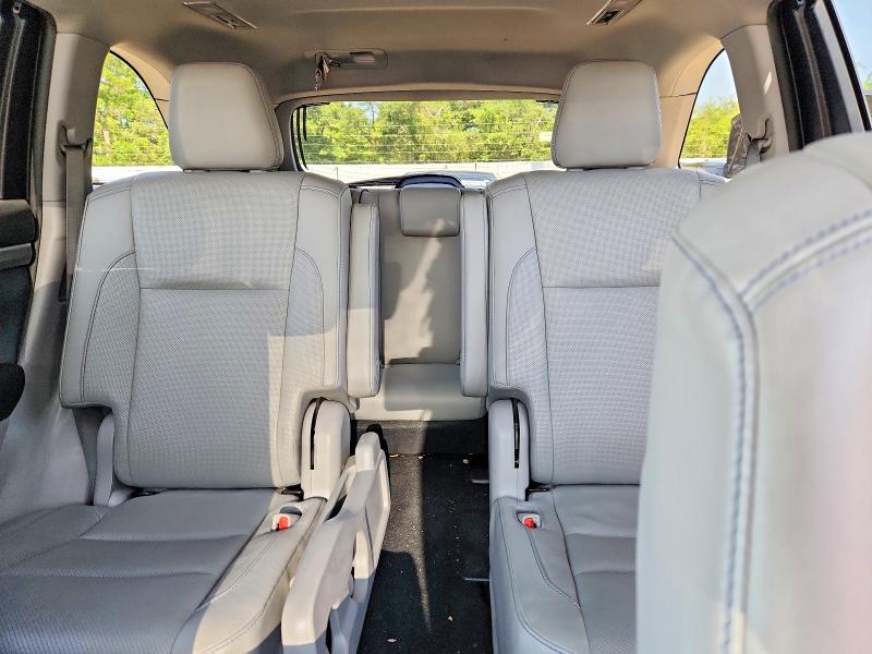 Photo 10 from auction – 2019 TOYOTA HIGHLANDER with VIN 5TDDZRFH3KS946568