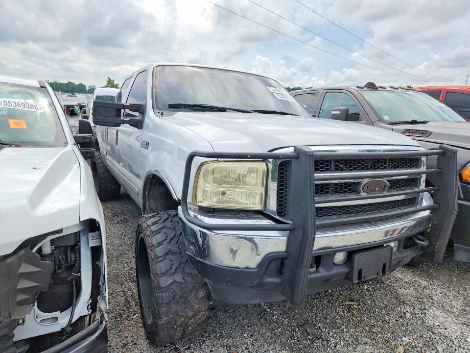 Снимка 4 от търг – 2002 FORD F250 с VIN 1FTNW21F32EB45817