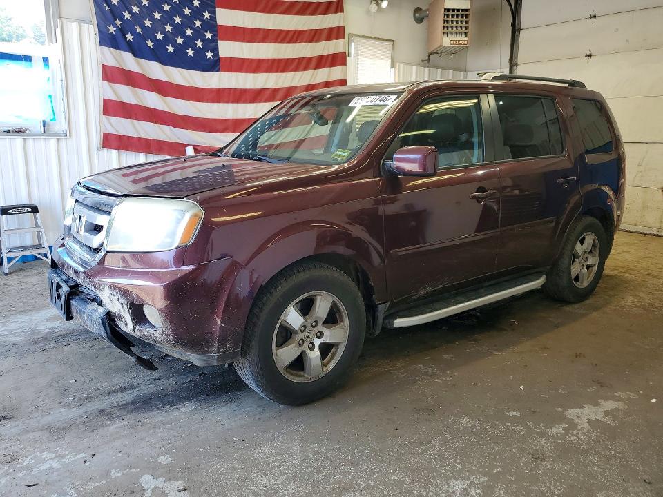 HONDA PILOT 2011 with VIN 5FNYF4H56BB043805 - Photo from auction