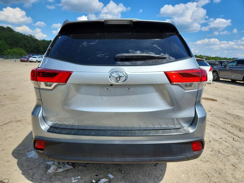 Photo 6 from auction – 2019 TOYOTA HIGHLANDER with VIN 5TDZARFH9KS049946