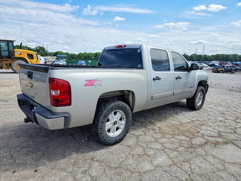 Photo 3 from auction – 2007 CHEVROLET SILVERADO with VIN 2GCFK13Y771631323