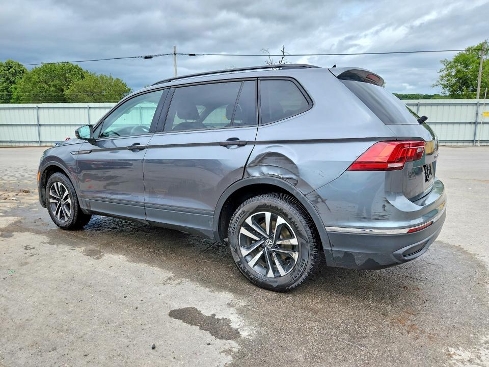Photo 2 from auction – 2023 VOLKSWAGEN TIGUAN with VIN 3VVRB7AX9PM035084