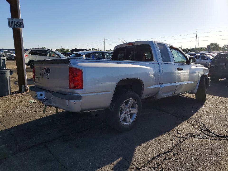 Photo 3 from auction – 2008 DODGE DAKOTA with VIN 1D7HW42K58S520305