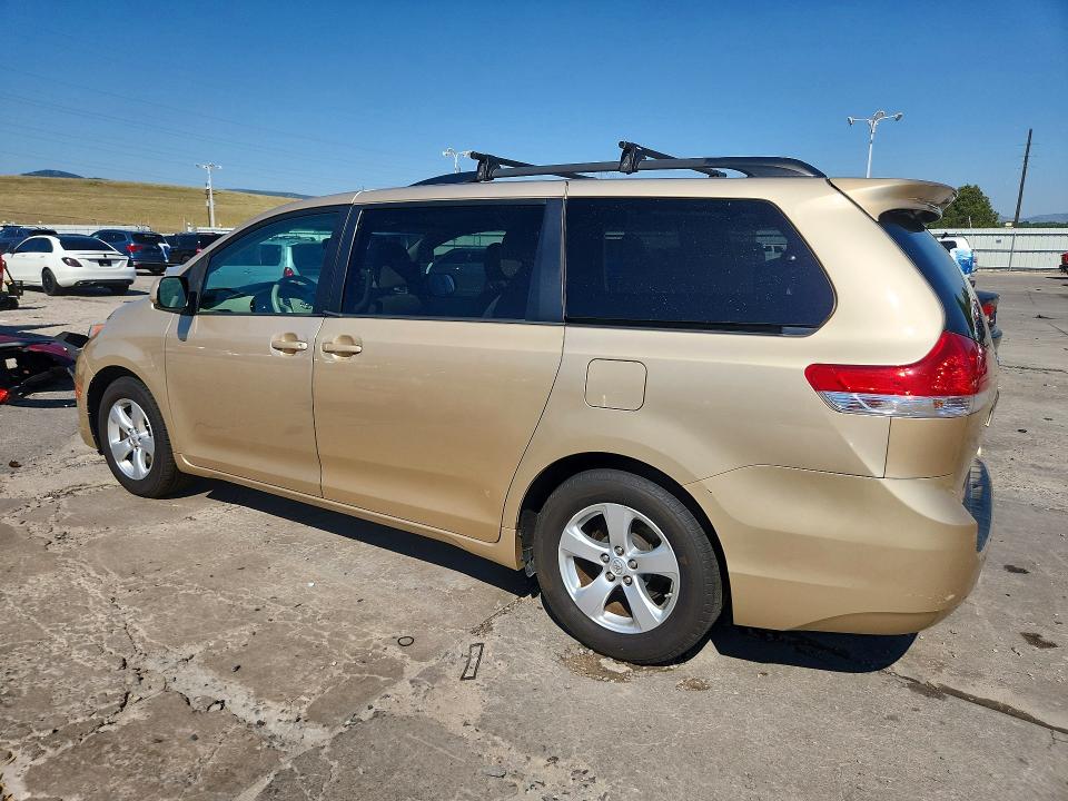Photo 2 from auction – 2013 TOYOTA SIENNA with VIN 5TDKK3DC9DS345281