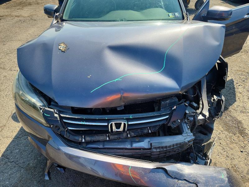 Photo 11 from auction – 2015 HONDA ACCORD with VIN 1HGCR2F81FA201776