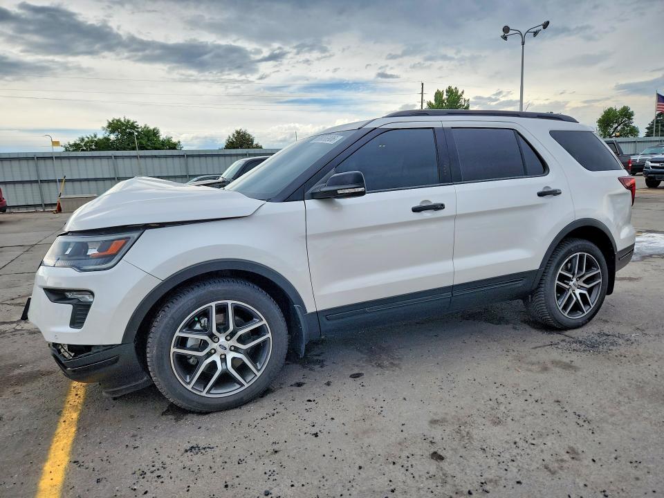 FORD EXPLORER 2018 مع رقم تعريف المركبة 1FM5K8GT5JGC86205 - صورة من المزاد