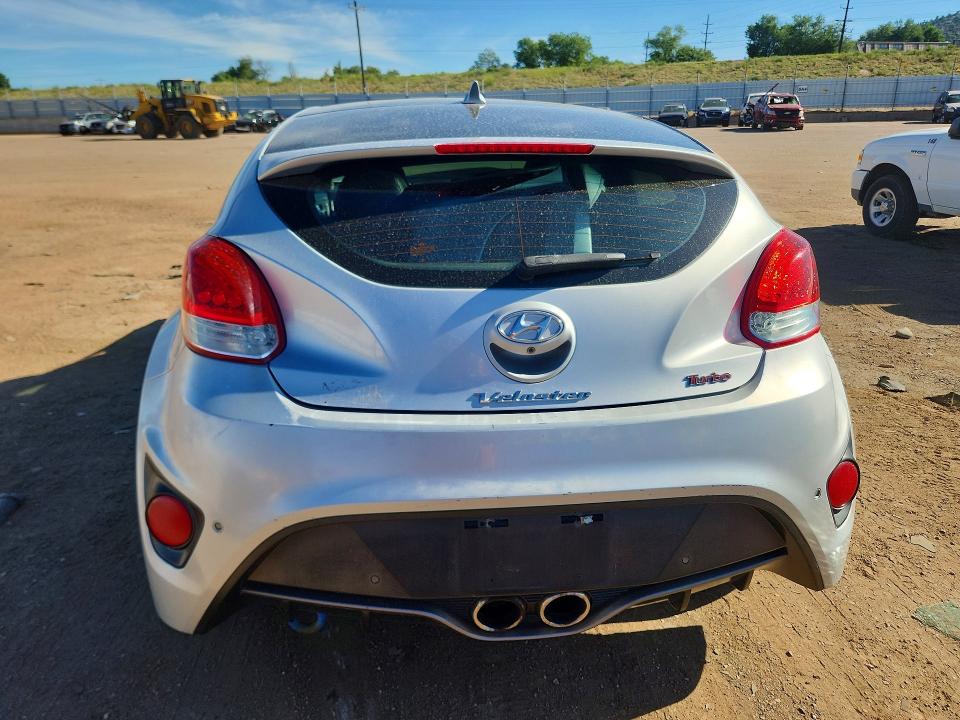 Photo 6 from auction – 2015 HYUNDAI VELOSTER with VIN KMHTC6AE8FU227466