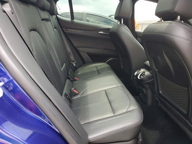 Photo 11 from auction – 2022 ALFA ROMEO STELVIO with VIN ZASPAKAN1N7D28342