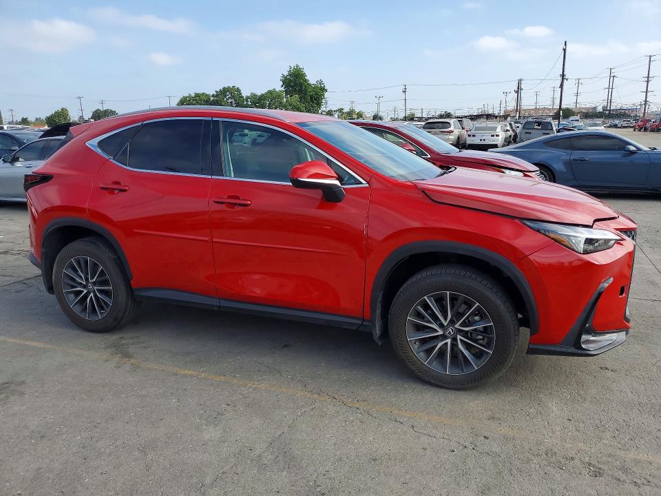 Photo 4 from auction – 2022 LEXUS NX with VIN 2T2ADCEZ5NC001428