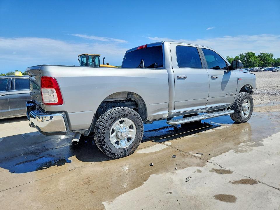 Photo 3 from auction – 2021 RAM 2500 with VIN 3C6UR5DJ2MG541874