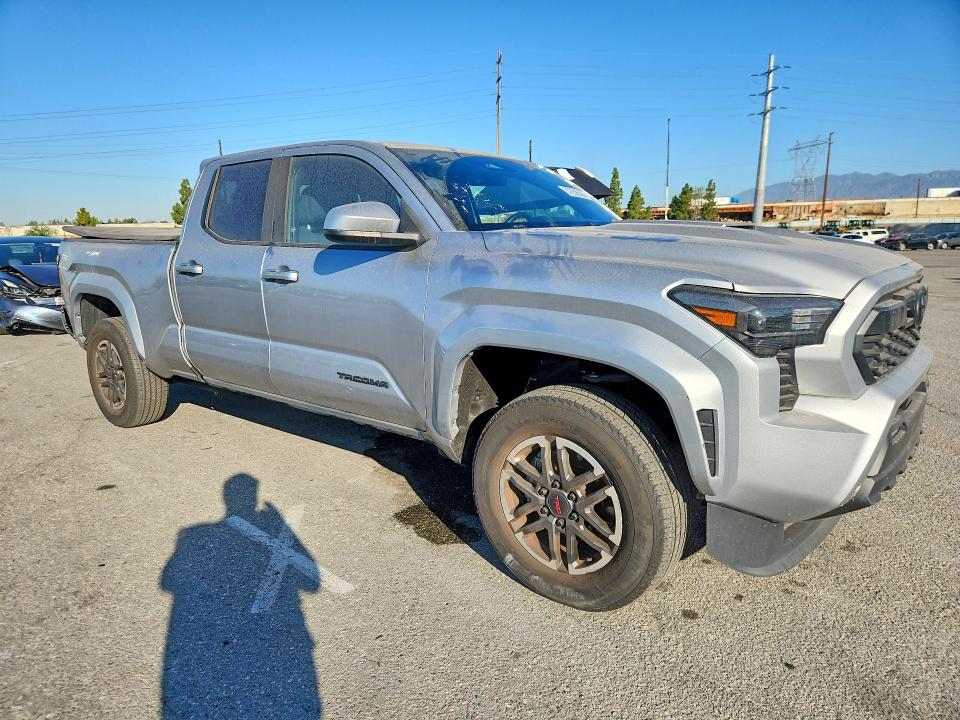 Photo 4 from auction – 2024 TOYOTA TACOMA with VIN 3TMLB5FN8RM000121