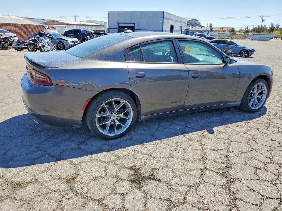 Photo 3 from auction – 2020 DODGE CHARGER with VIN 2C3CDXBG5LH165745