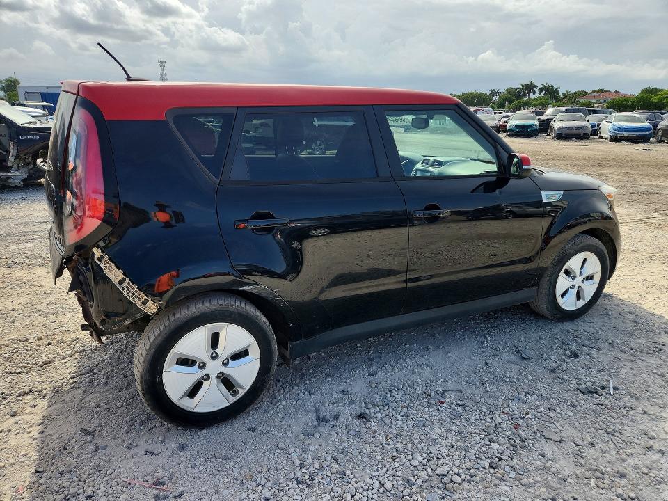 Photo 3 from auction – 2015 KIA SOUL EV with VIN KNDJX3AE0F7002875