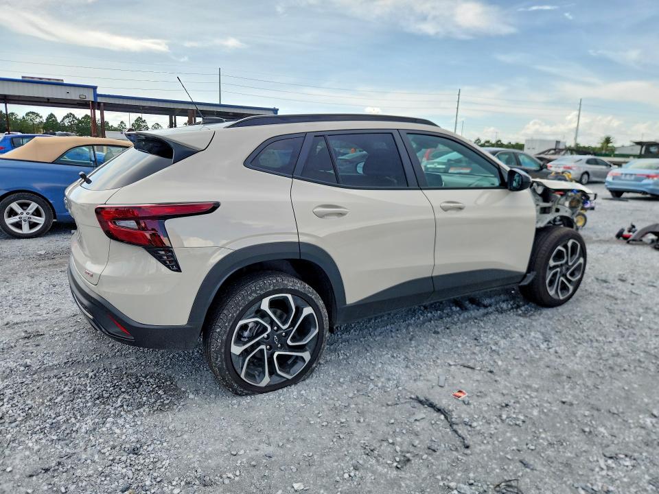 Photo 3 from auction – 2026 CHEVROLET TRAX with VIN KL77LJEP7TC082701
