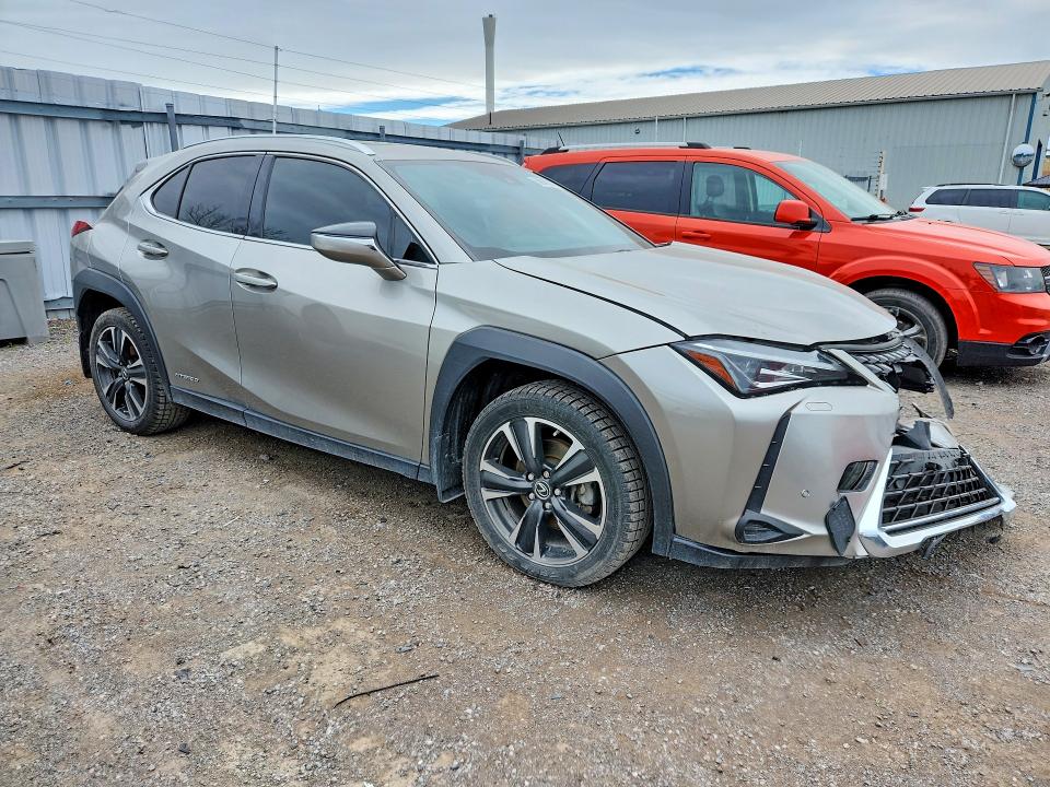 Photo 4 from auction – 2019 LEXUS UX with VIN JTHU9JBH0K2010646