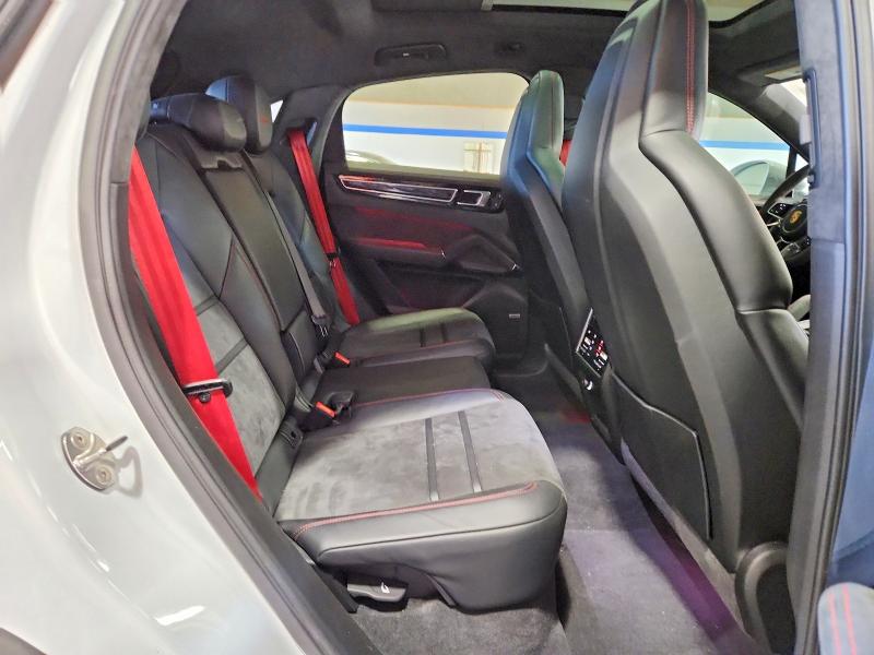 Photo 11 from auction – 2023 PORSCHE CAYENNE with VIN WP1BG2AY4PDA32455