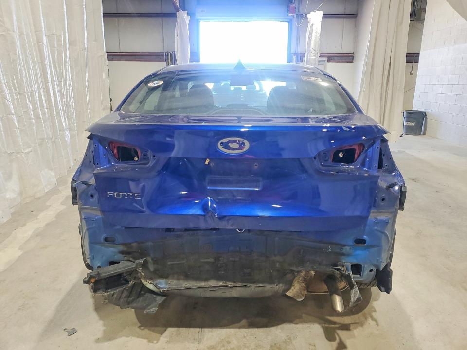Photo 6 from auction – 2017 KIA FORTE with VIN 3KPFK4A70HE047734