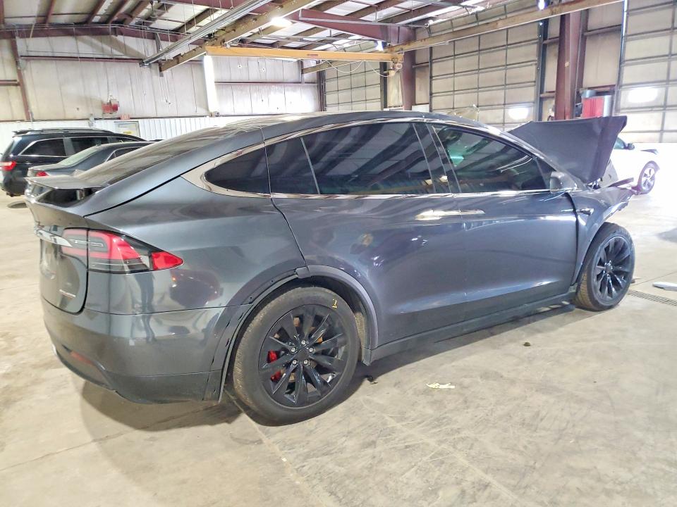 Photo 3 from auction – 2019 TESLA MODEL X with VIN 5YJXCBE46KF211656
