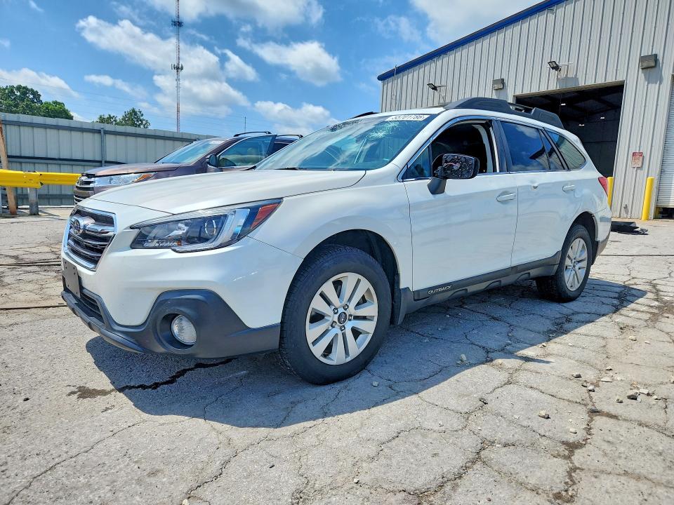 SUBARU OUTBACK 2018 with VIN 4S4BSADC0J3357784 - Photo from auction