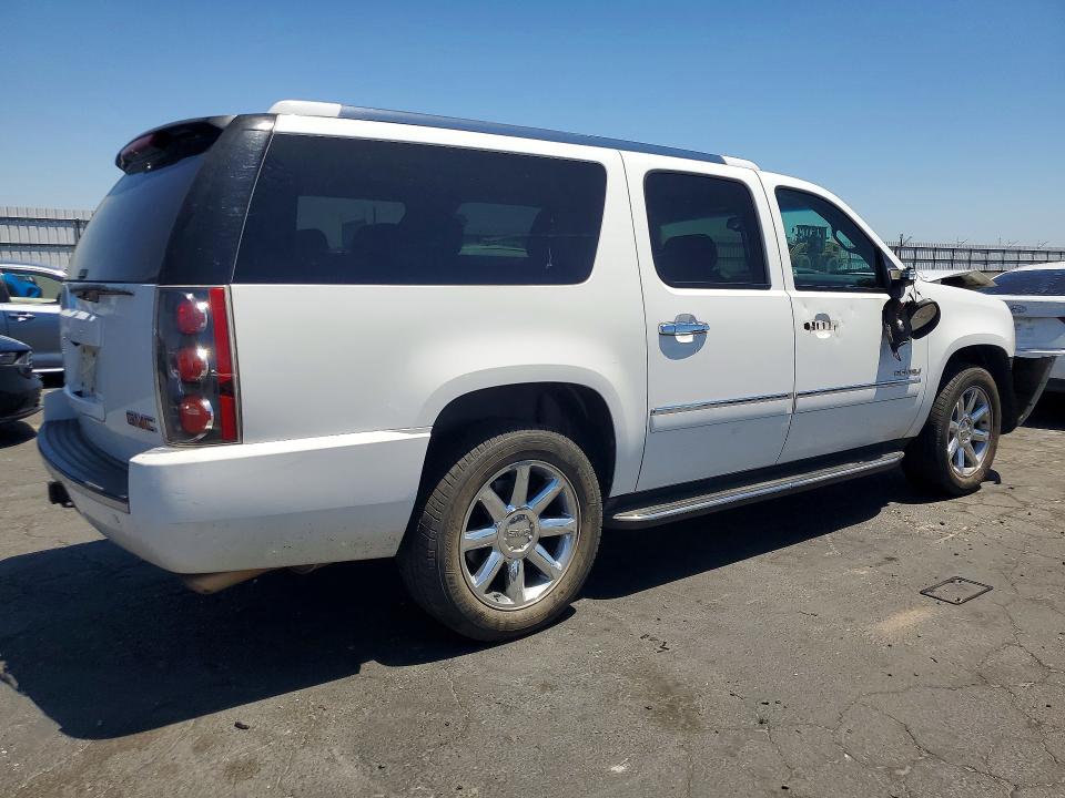 Photo 3 from auction – 2011 GMC YUKON XL with VIN 1GKS2MEF1BR355026