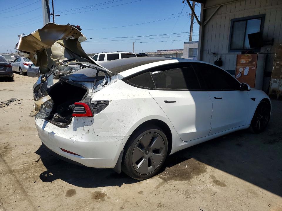 Zdjęcie 3 z aukcji – 2021 TESLA MODEL 3 z VIN 5YJ3E1EBXMF941753