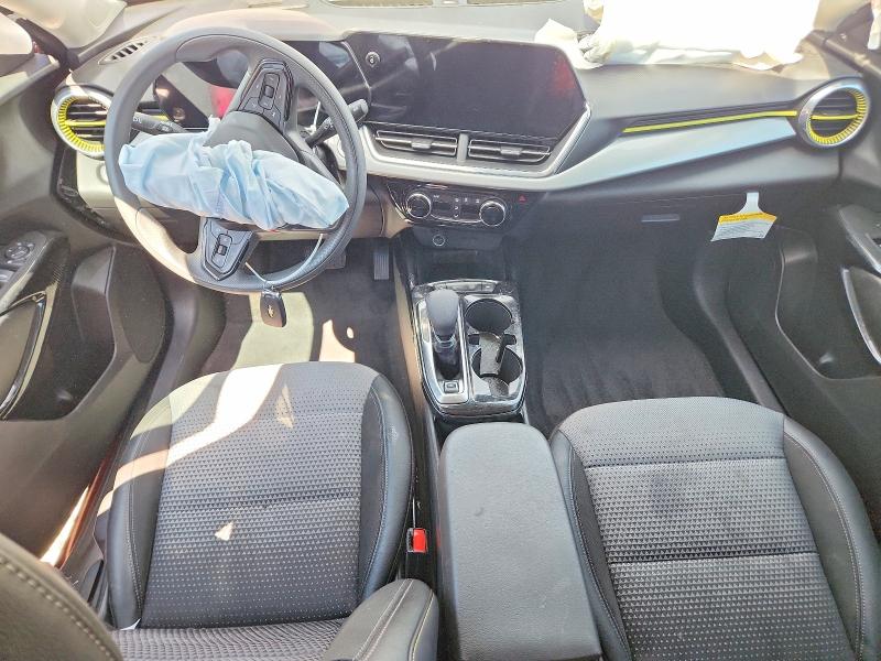 Photo 8 from auction – 2025 CHEVROLET TRAX with VIN KL77LHEP0SC102861
