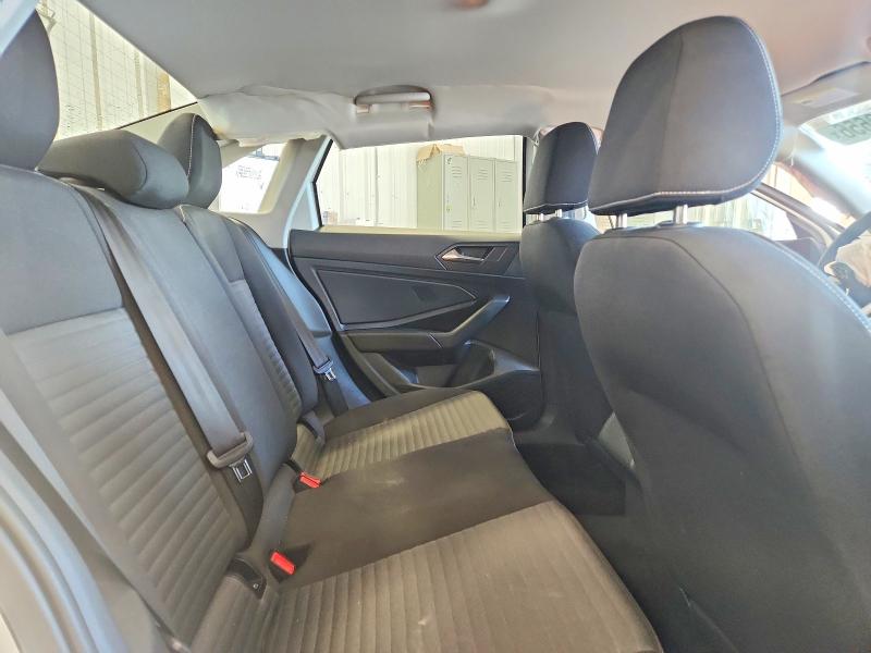Photo 10 from auction – 2023 VOLKSWAGEN JETTA with VIN 3VW5M7BU4PM051038