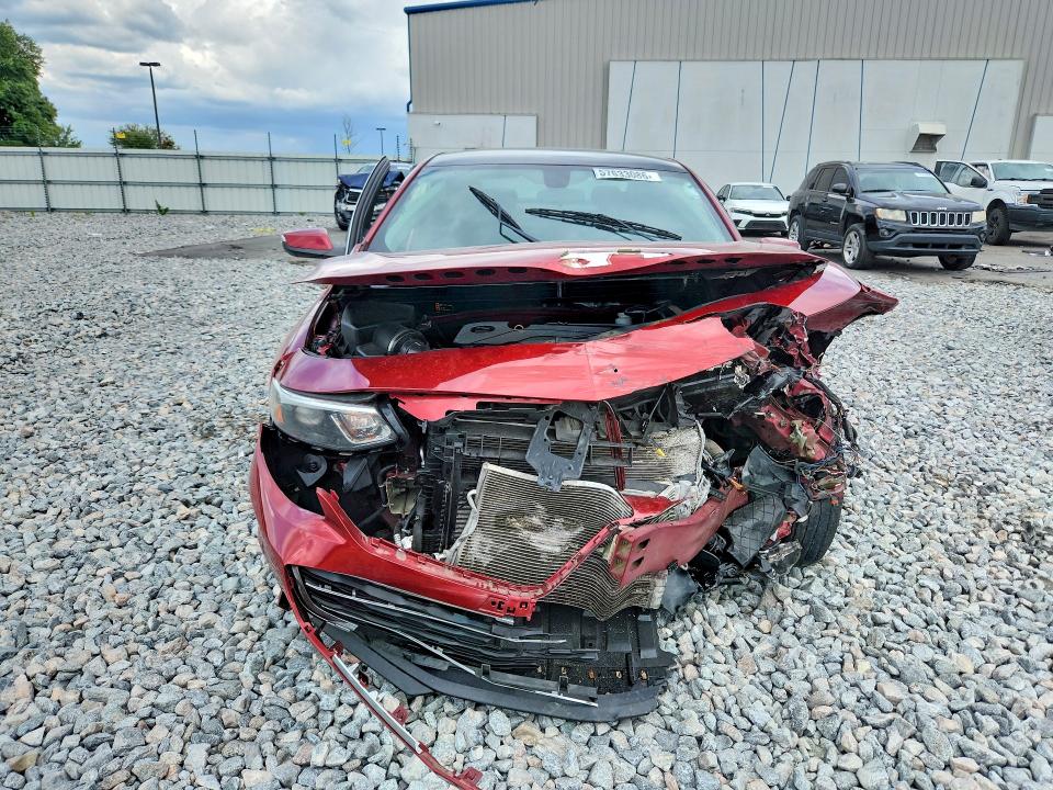 Photo 5 from auction – 2018 CHEVROLET MALIBU with VIN 1G1ZD5STXJF155579