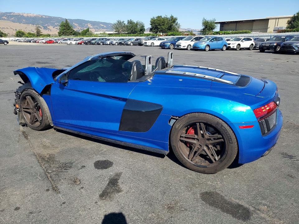 صورة رقم 2 من المزاد - 2017 AUDI R8 مع VIN WUAVACFX7H7905009