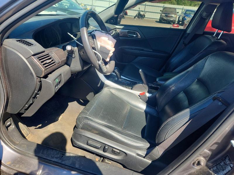 Photo 7 from auction – 2017 HONDA ACCORD with VIN JHMCR6F75HC003401