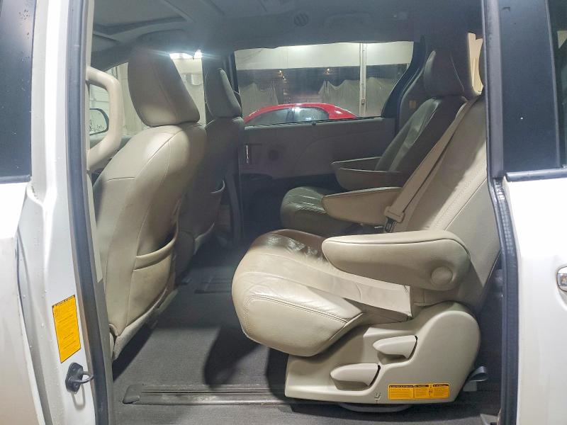 Photo 11 from auction – 2011 TOYOTA SIENNA with VIN 5TDYK3DC2BS050515