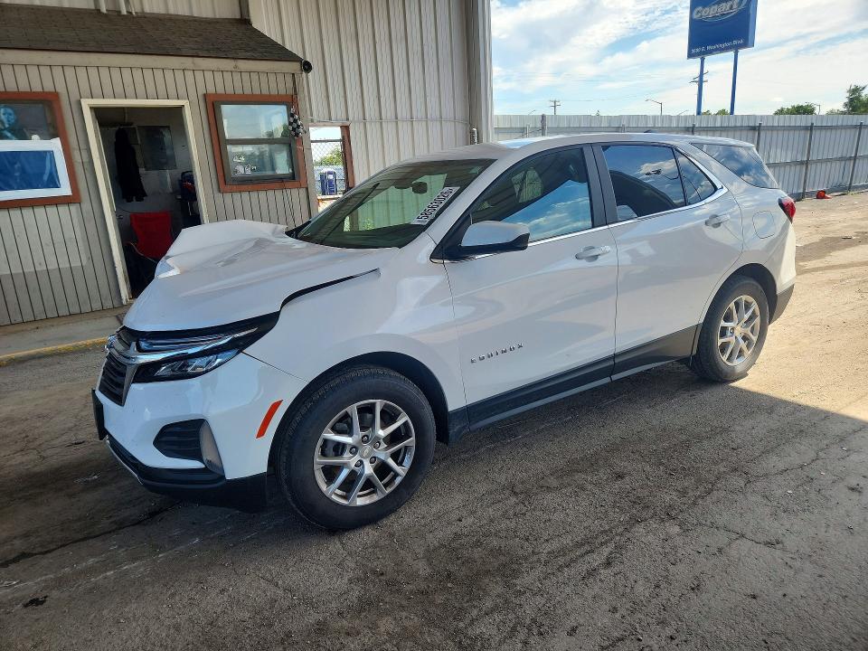 CHEVROLET EQUINOX 2022 with VIN 3GNAXKEV8NL109811 - Photo from auction