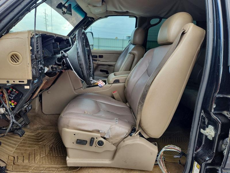 Photo 7 from auction – 2004 CHEVROLET SILVERADO with VIN 1GCHC23U54F182060