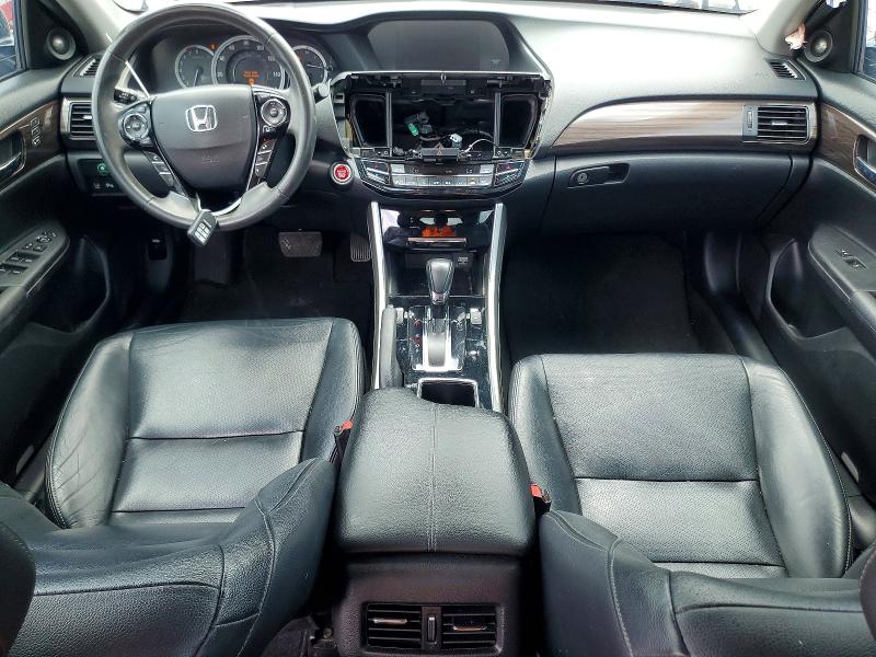 Снимка 8 от търг – 2017 HONDA ACCORD с VIN 1HGCR3F93HA026805