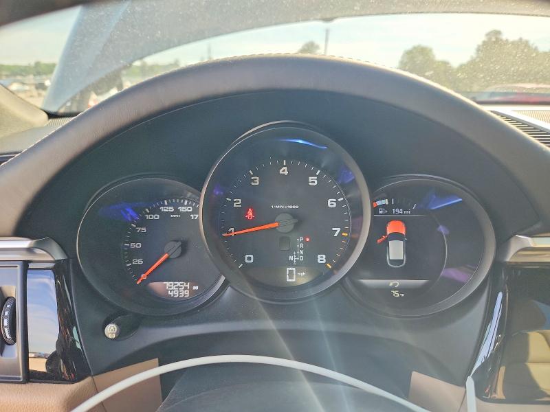 Photo 9 from auction – 2019 PORSCHE MACAN with VIN WP1AA2A55KLB08069