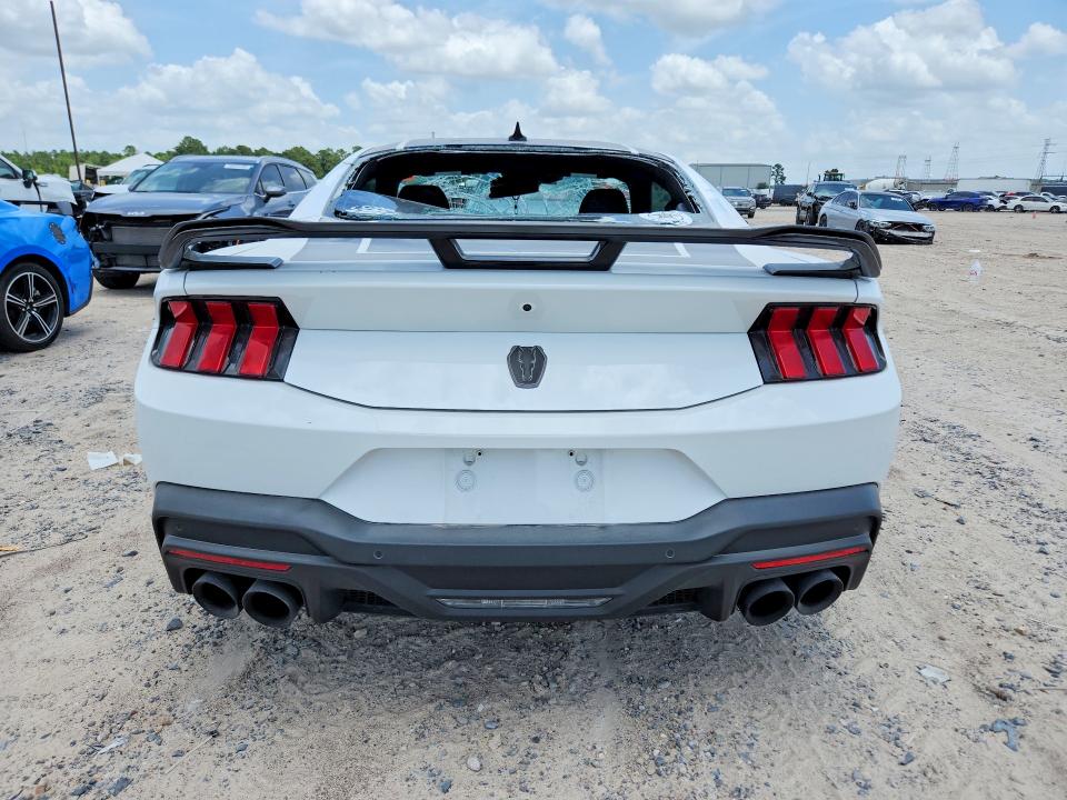 Photo 6 from auction – 2024 FORD MUSTANG with VIN 1FA6P8R01R5501797