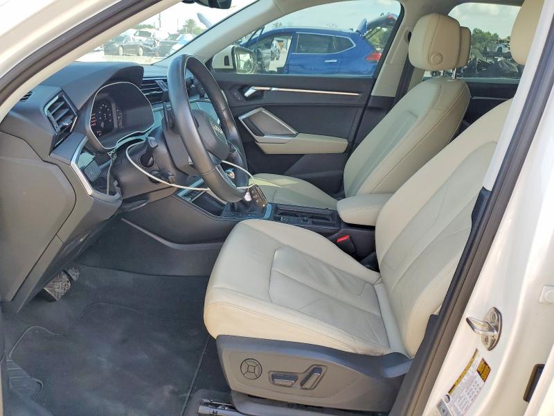 Photo 7 from auction – 2021 AUDI Q3 with VIN WA1DECF33M1098019
