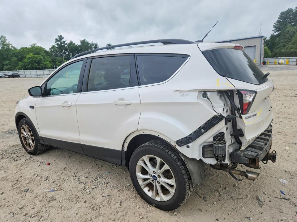 Photo 2 from auction – 2017 FORD ESCAPE with VIN 1FMCU9G96HUB88470