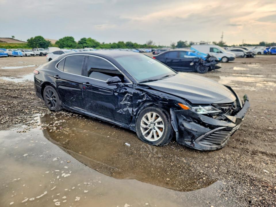 Photo 4 from auction – 2023 TOYOTA CAMRY with VIN 4T1C11AK5PU788482
